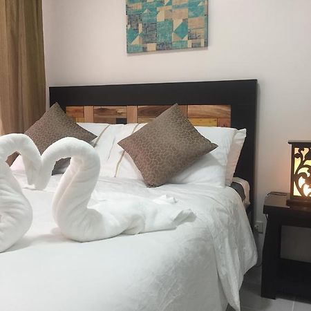Aaa Condominium Tagaytay City Extérieur photo